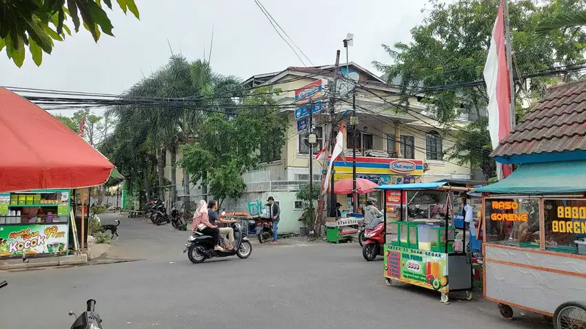 BU Dijual Ruko 4 Lantai Indomaret Hoek Omset 7,2 Milyar per Tahun