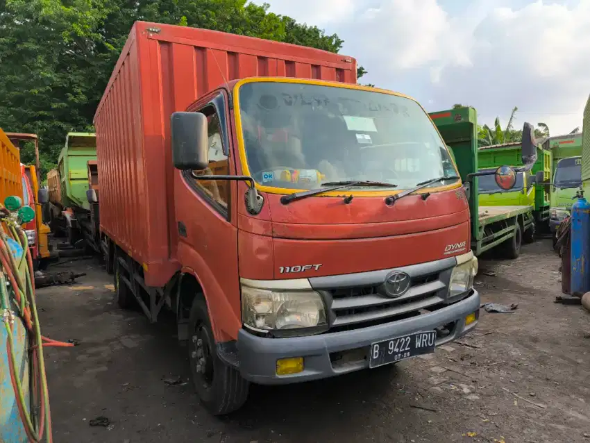 Toyota Dyna Rino 110FT dobel 6 roda Bok Besi