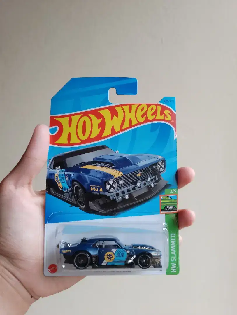 Hot wheels custom 68 camaro