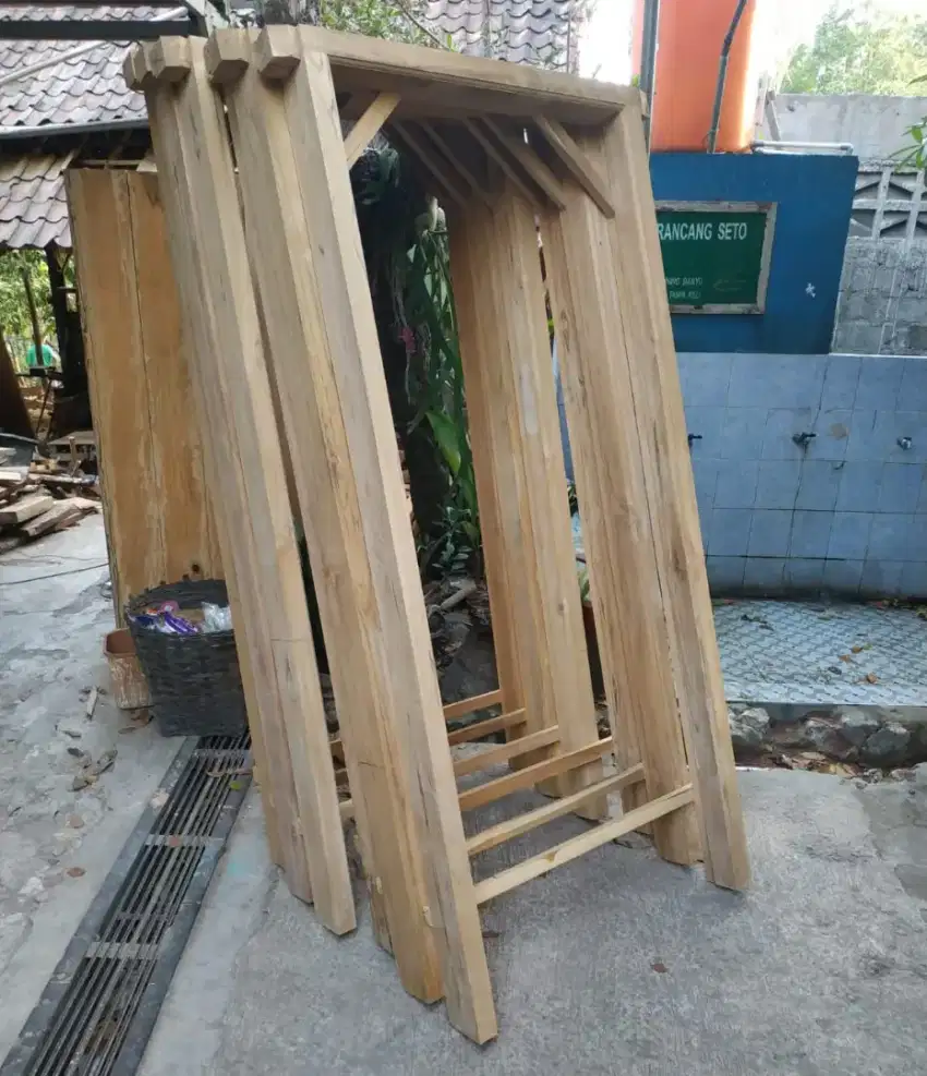 Kusen pintu kayu jati grade B