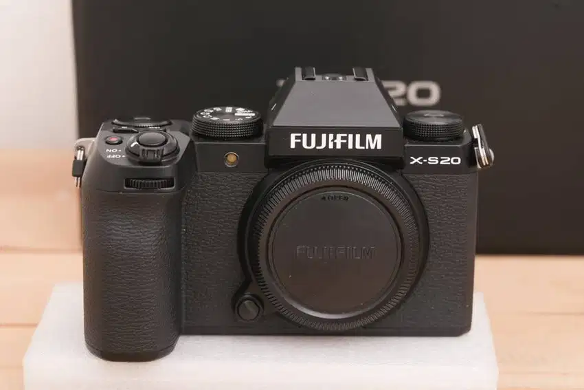 Fujifilm X-S20 Body Only