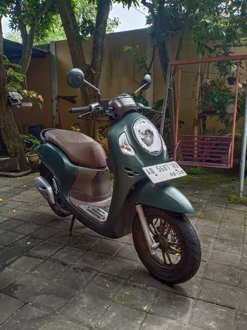 Scoopy 2023 hijau army. Gbm