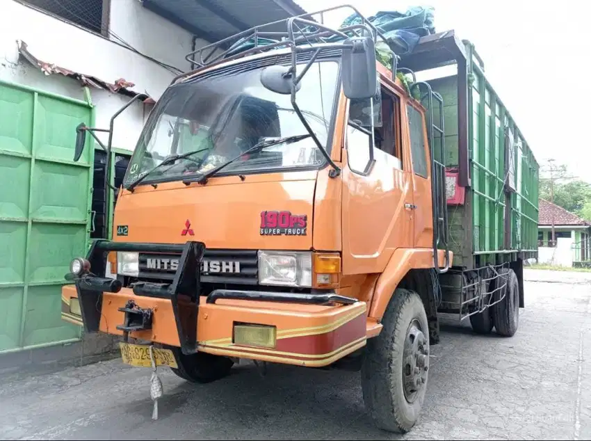 DIJUAL TRUK FUSO MITSUBISHI 190PS