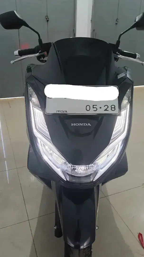 HONDA PCX ABS 2023 / KM RENDAH