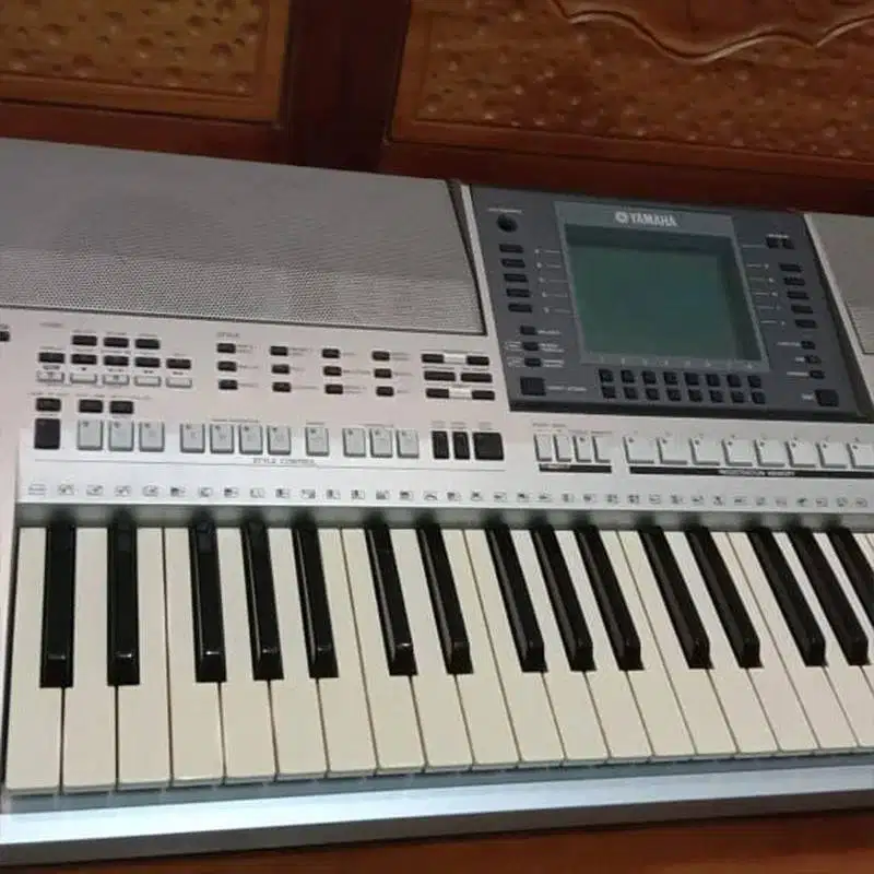 DIJUAL - KEYBOARD YAMAHA PSR S700