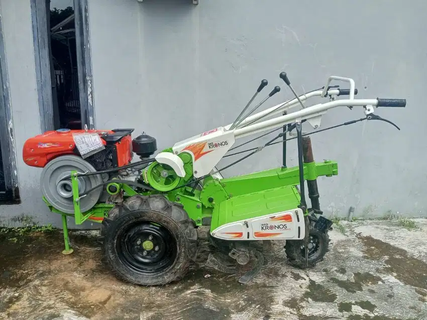 Mesin Traktor Quick Kronos + Kubota RD 110 DI-2T