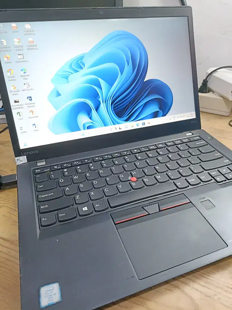 Lenovo Core i5  Gen 6 T470s Ram 8 SSD 256 Siap Pakai Plus Bonus