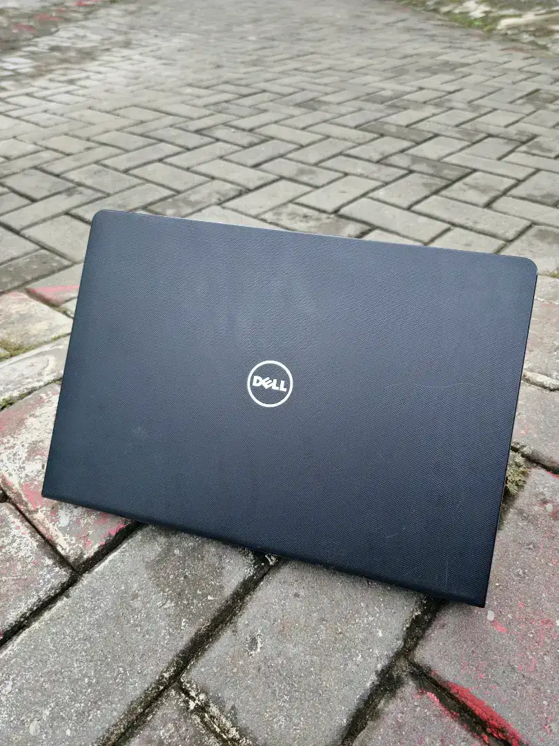 Dell Vostro 14-3468 Core i3 Suport Office Dan Desain (Bergaransi)