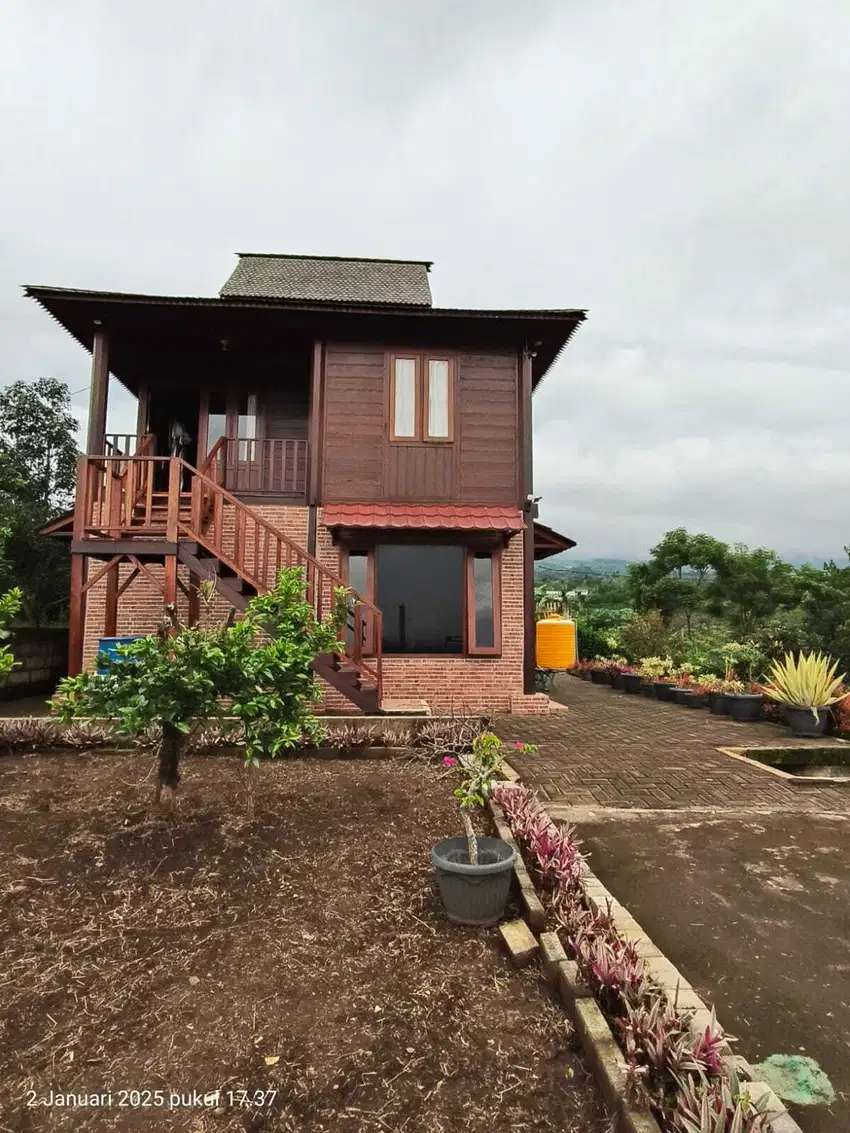 DIJUAL Villa Kebun SHM, View Batu Malang, Udara dingin Kota Batu