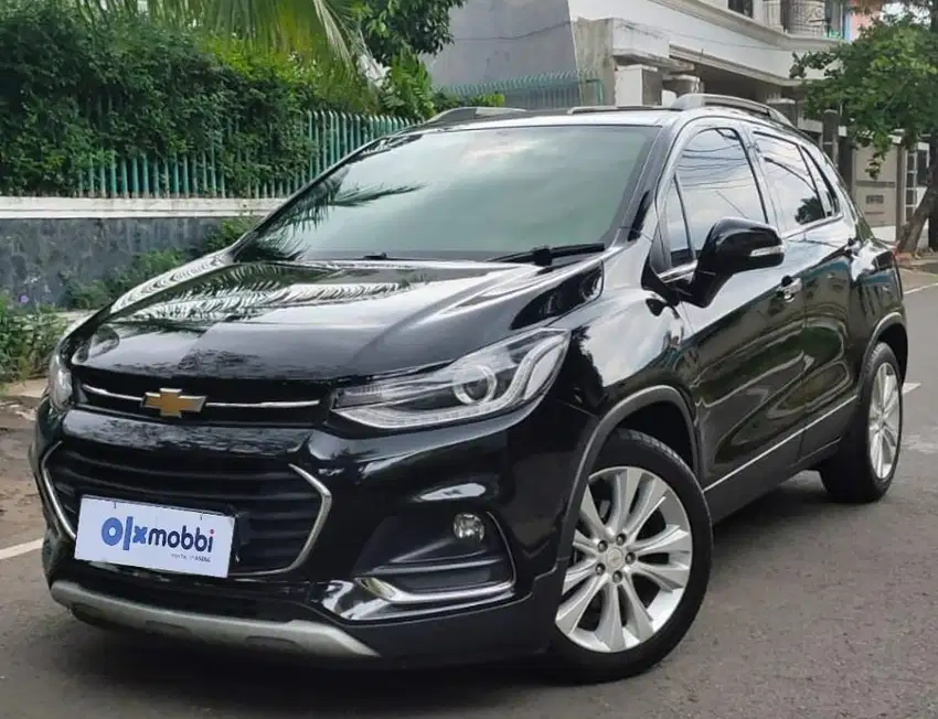 Like New TDP 8,JT Chevrolet Trax 1.4 Turbo LTZ Bensin-AT Putih 2017