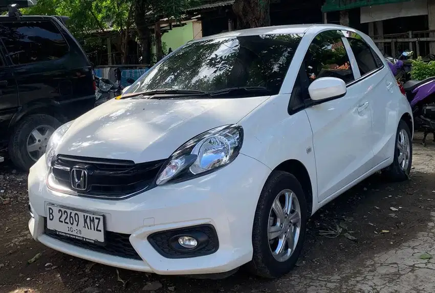 Brio E Cvt 2018 full orisinil tangan ke 1