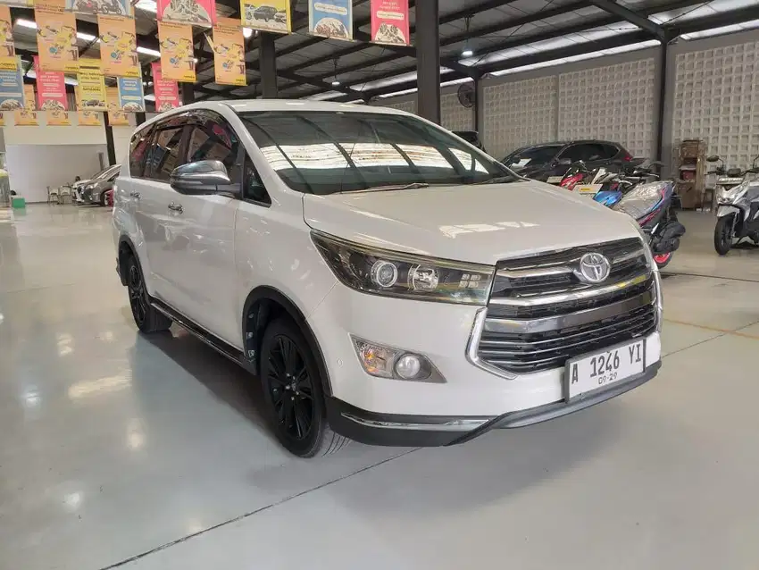 [BARANG LANGKA] Toyota Kijang Innova Venturer 2.4 Diesel AT 2019