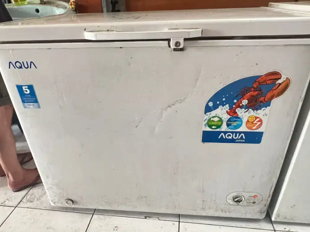 FREEZER AQUA putih