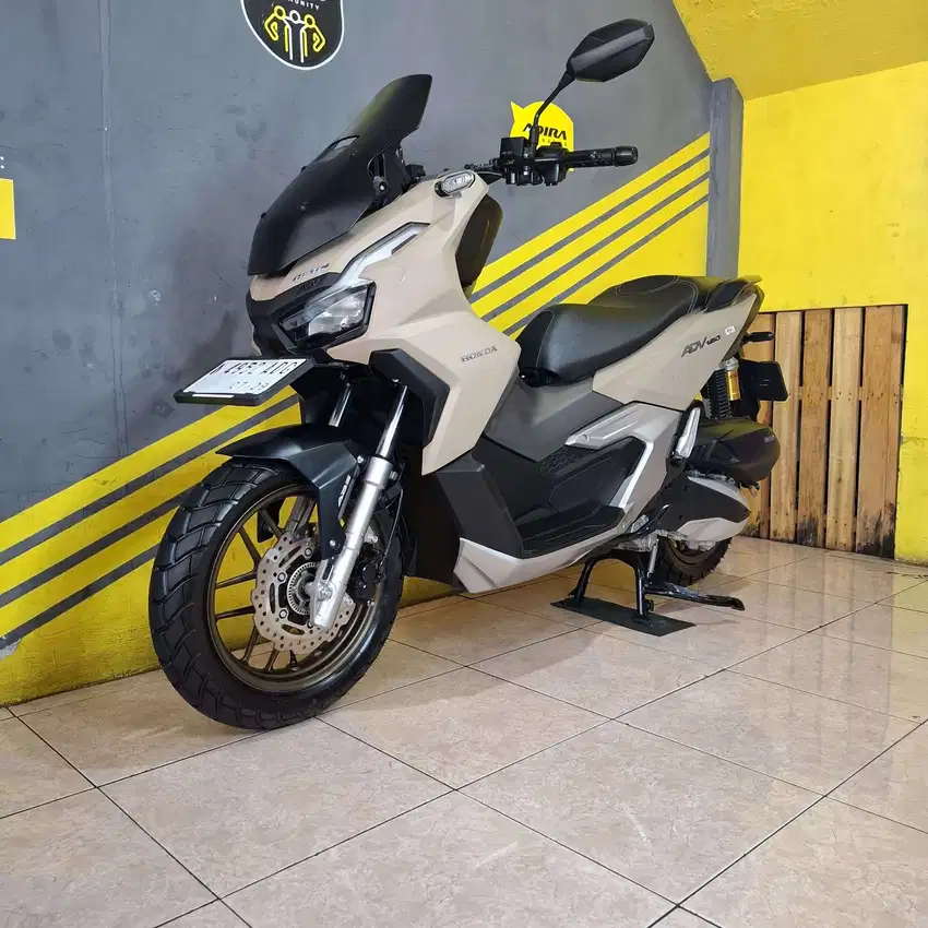 Honda ADV 160 ABS 2024 Siap Pakai Unit Super Mewah KM 2000