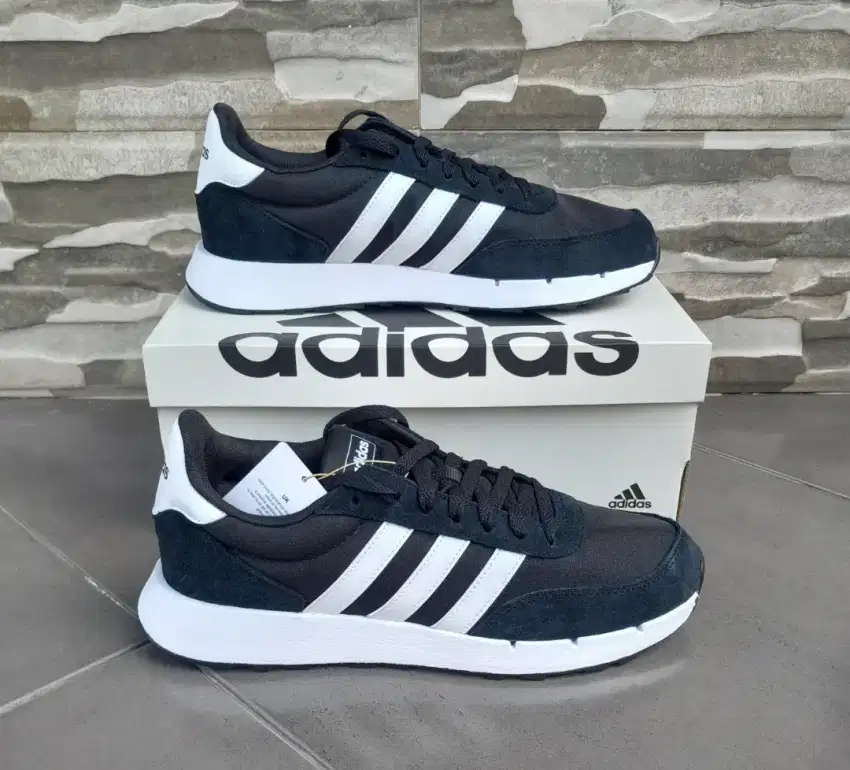 Sepatu Adidas Running 60s Original