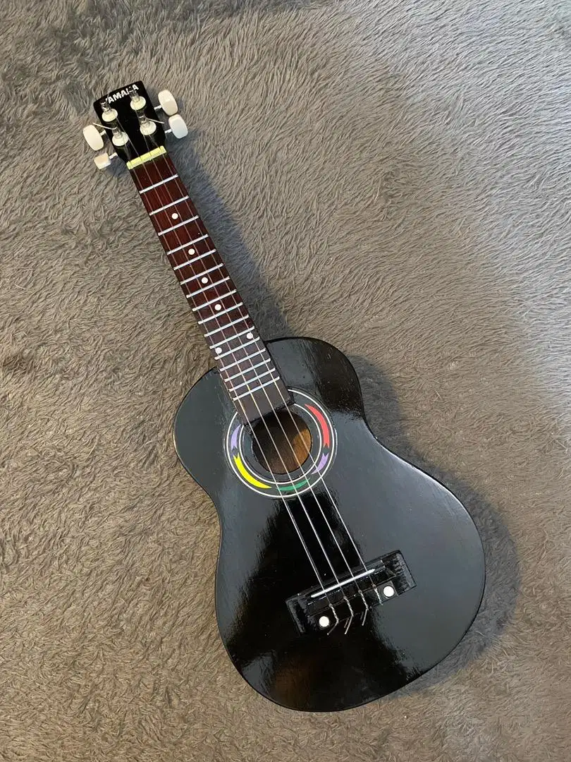 Ukulele (YAMAHA)