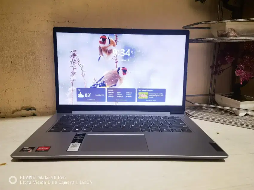 Lenovo ideapad slim 1 ryzen 3-7320U ram 8 ssd 512