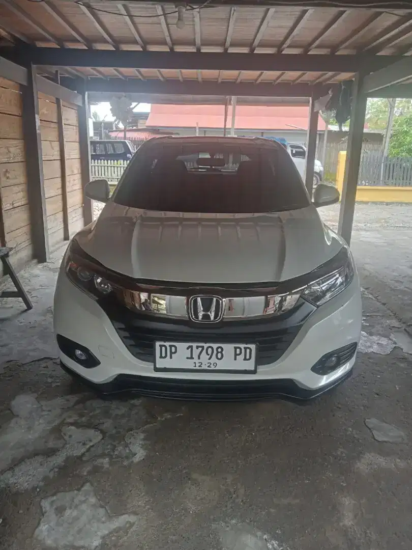 DI JUAL HONDA HR-V E CVT TAHUN 2018