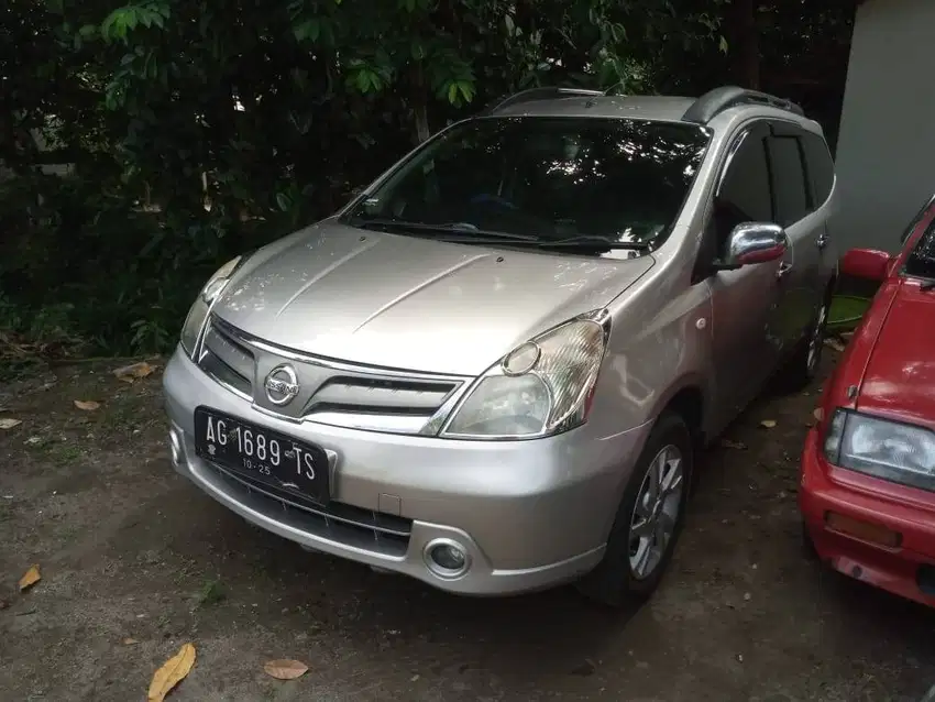 Nissan Grand Livina SV 2013 plat ag Jumilan mobil bekas sekoto kediri