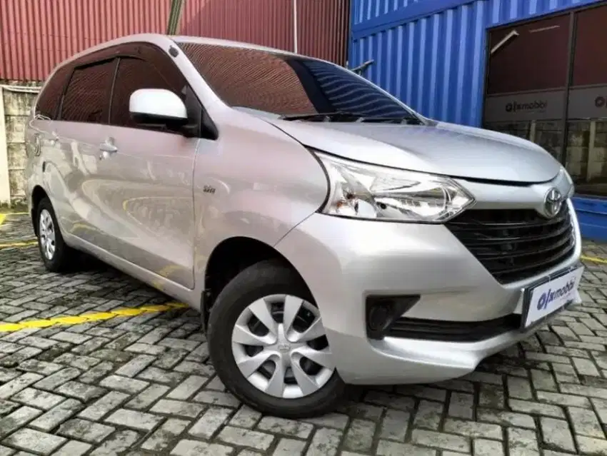 DP Rendah Toyota Avanza 1.3 E Bensin-AT 2015 7LO