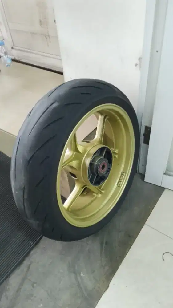 VELG 6inch BAN ER6N VELG LEBAR s22r