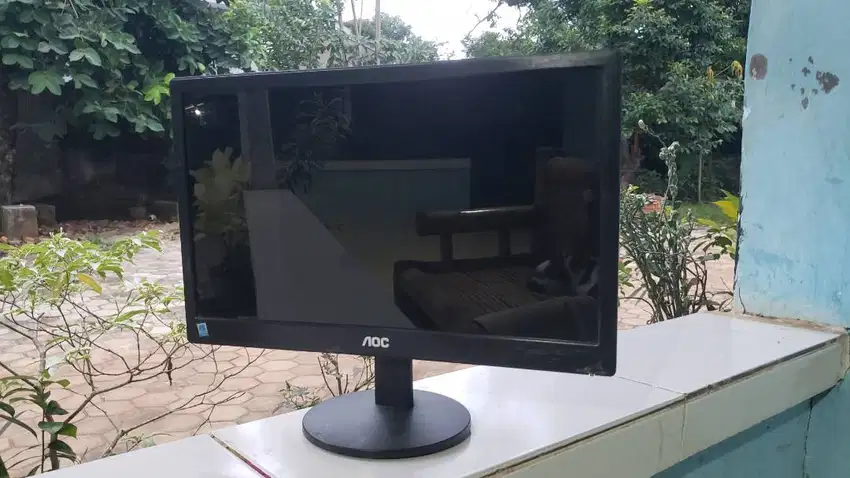 MONITOR LCD AOC E1670SWU