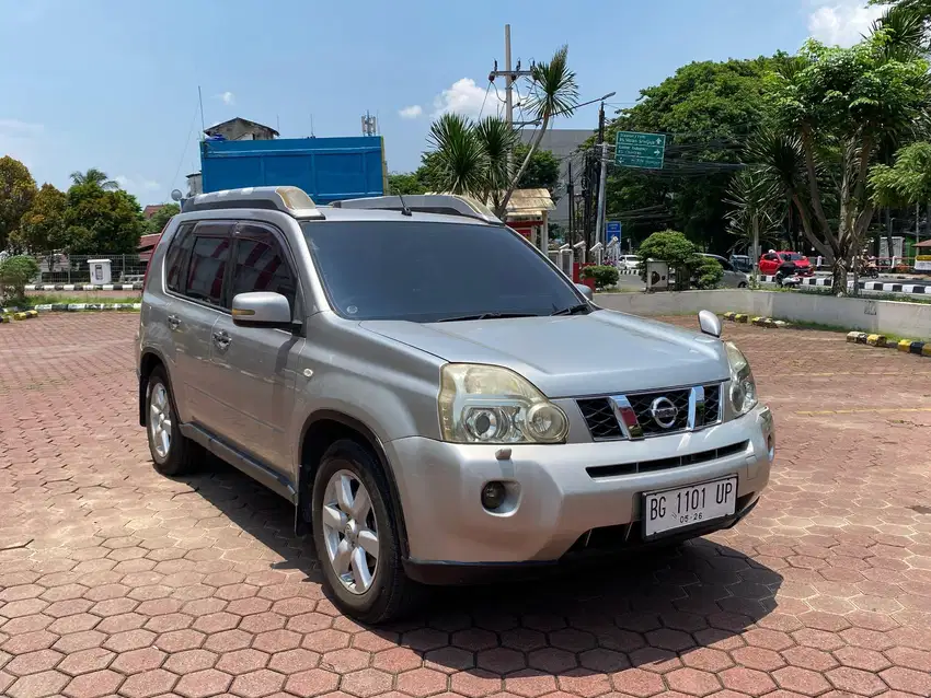 NISSAN X-TRAIL 2.5 XT Bensin-AT 2011