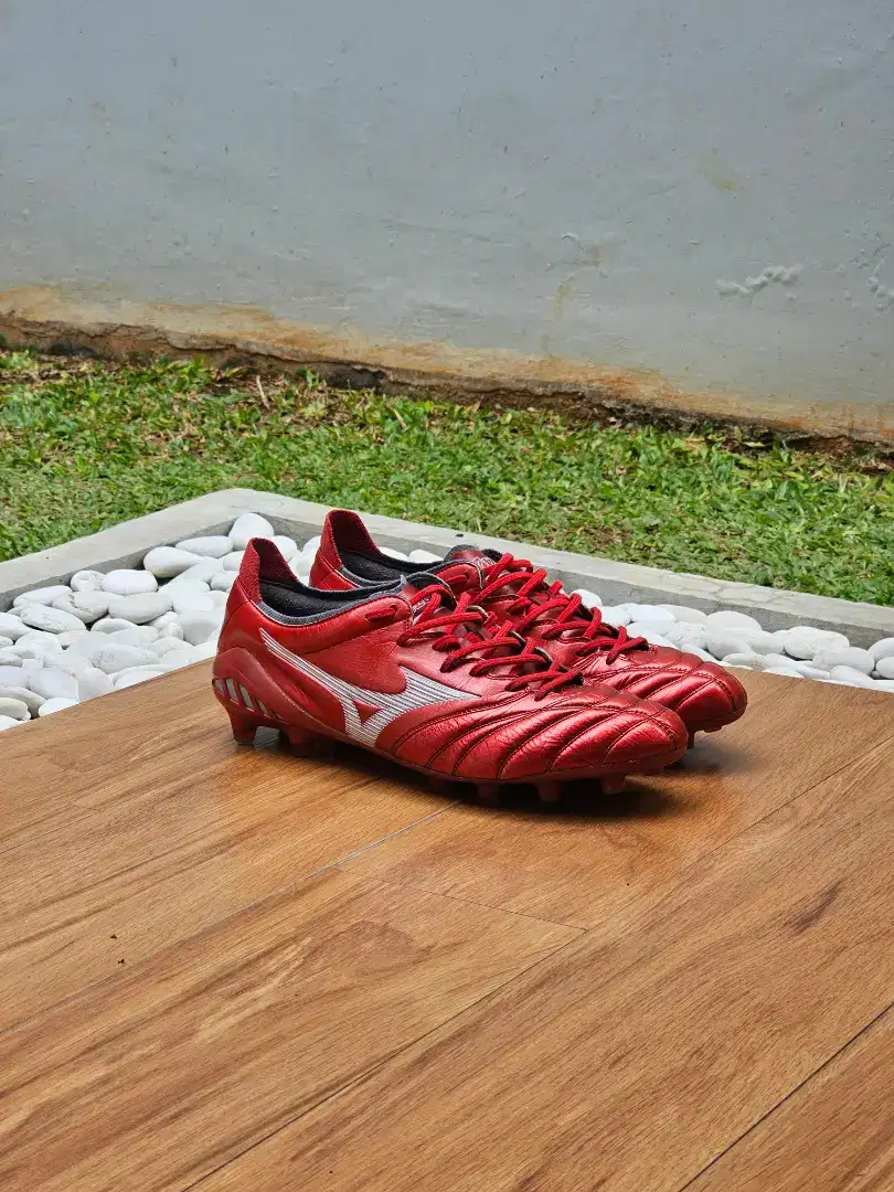 Sepatu Bola Mizuno Morelia Neo Size 44.5