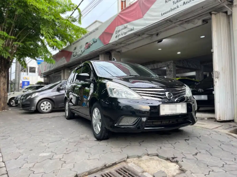 Nissan Grand Livina SV AT Matic 2014