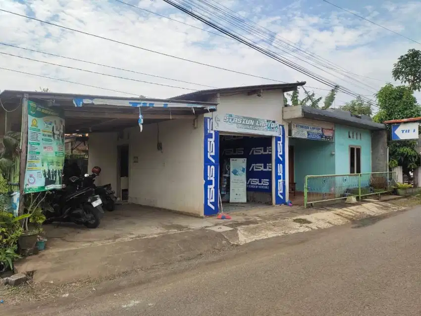 Rumah dekat Stasiun Nempel Jalan Bonus Toko bisa dibikin OYO dan CAFE