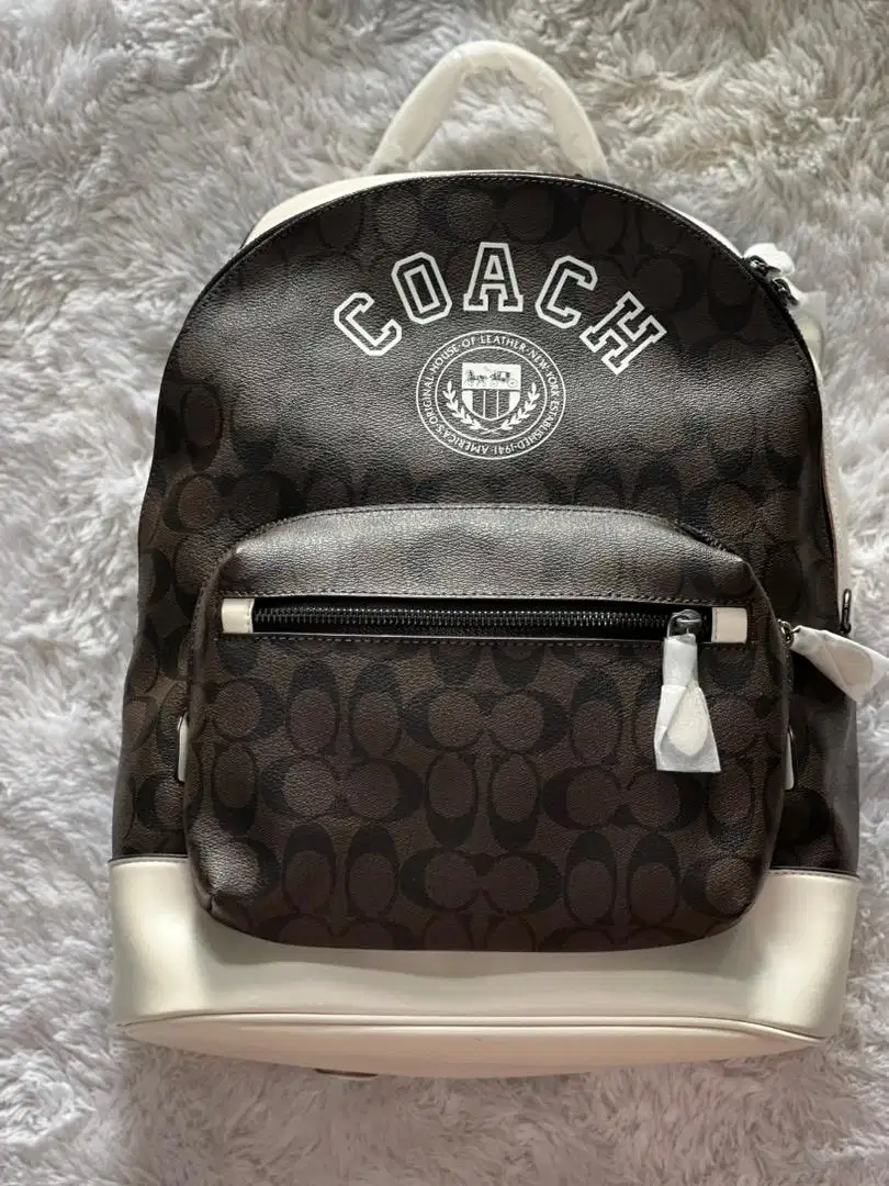 Ransel muat laptop