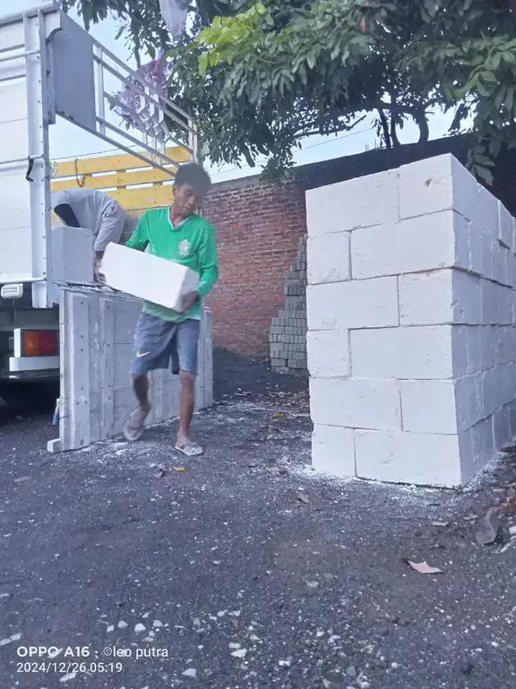 Batu kumbung untuk pondasi