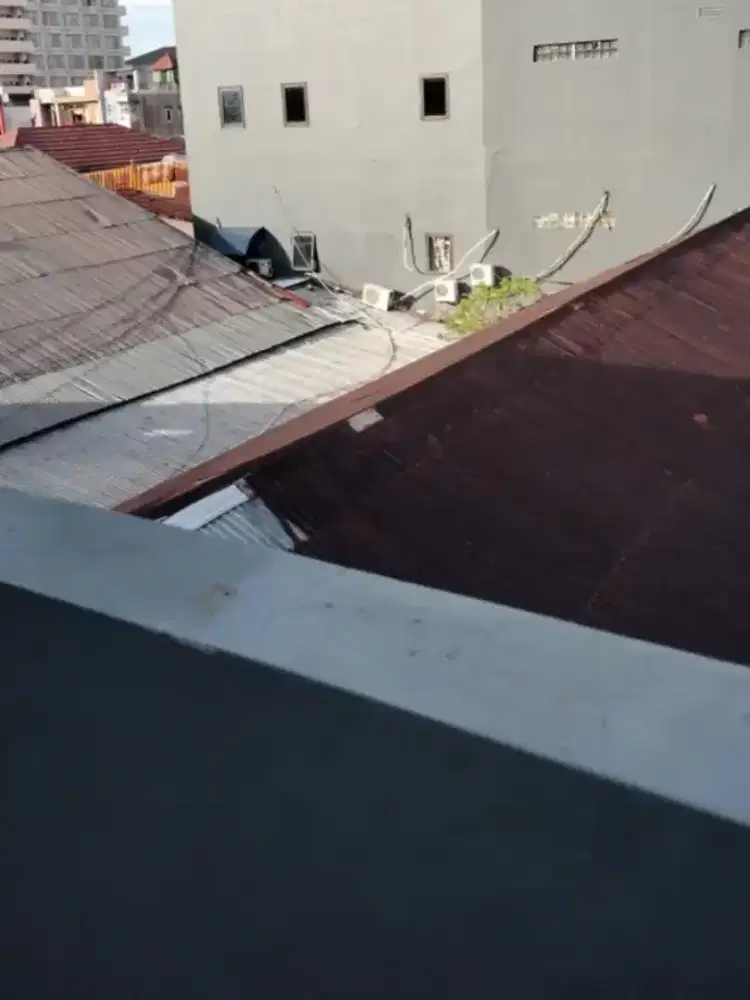 Spesialis tukang bangun nan