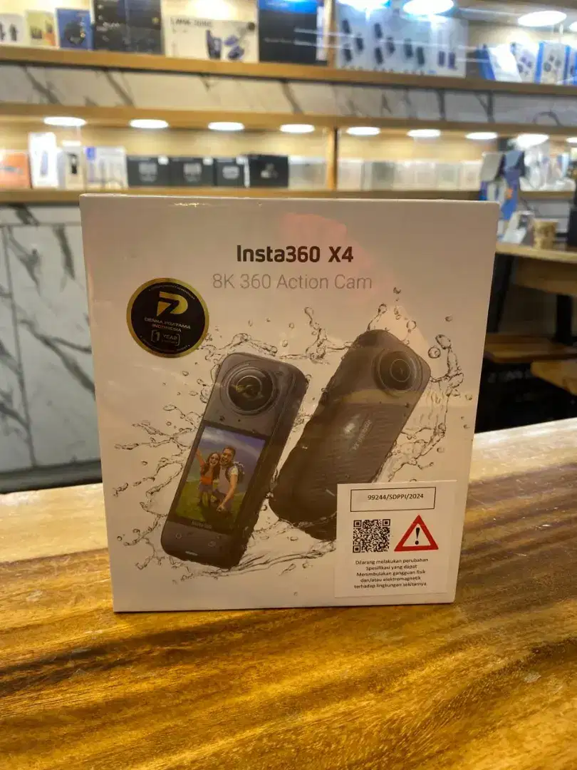 Kamera Insta 360 X4