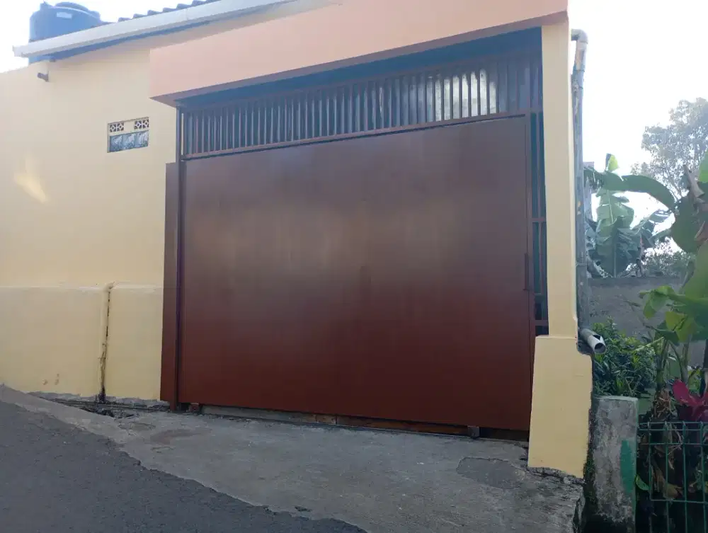 Jual Rumah Semi Furnished