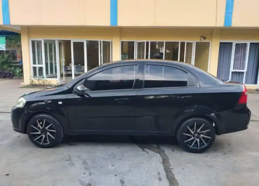 Chevrolet Lova Hitam 1.400cc Sedan 2010