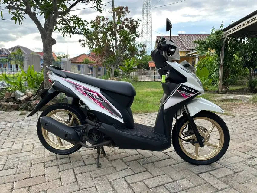 Jual honda beat fi 2013