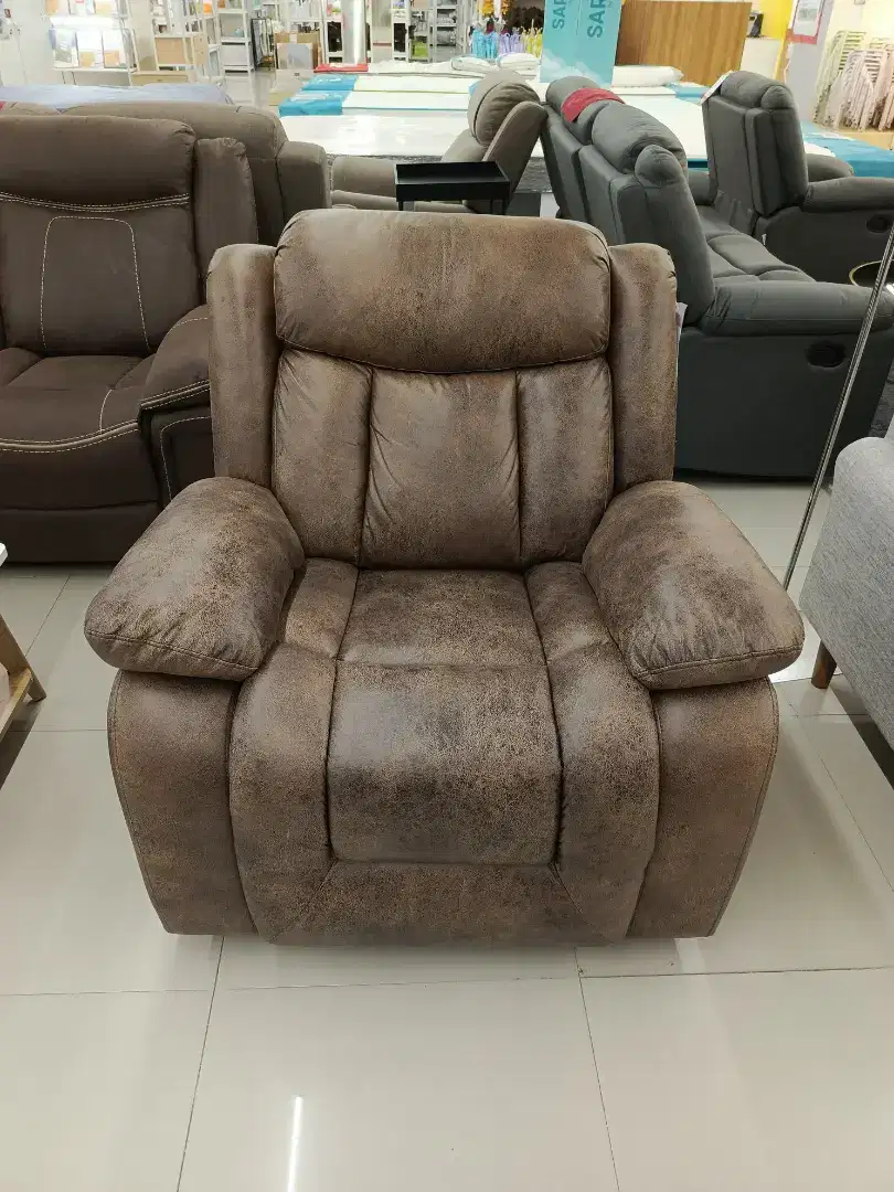 Sofa recliner 1s Norton