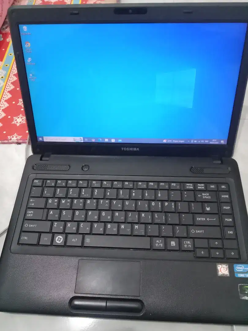 Jual laptop Tosiba