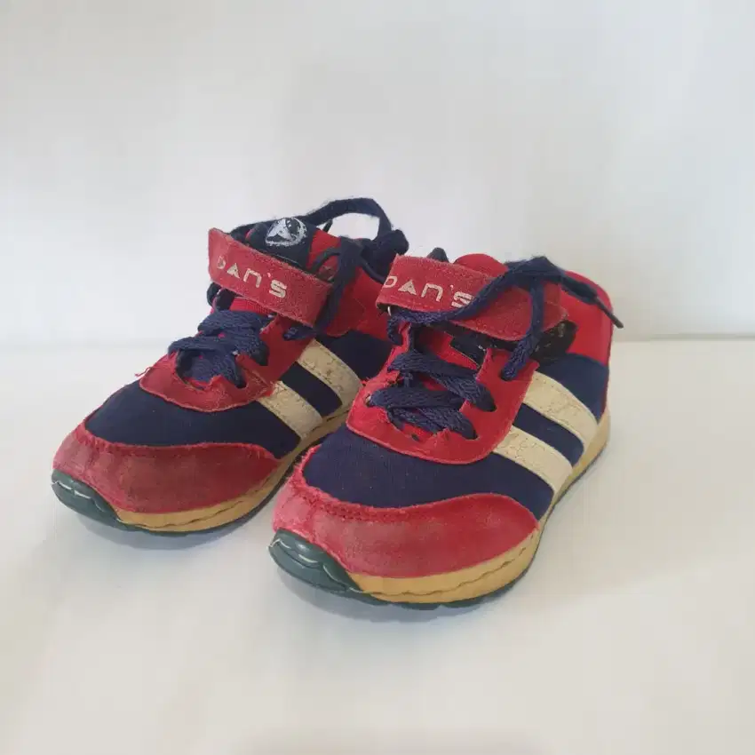Sepatu Anak Merk Dan's Size 29