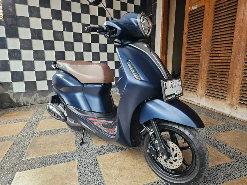 Yamaha Grand Filano tipe Lux tahun 2023