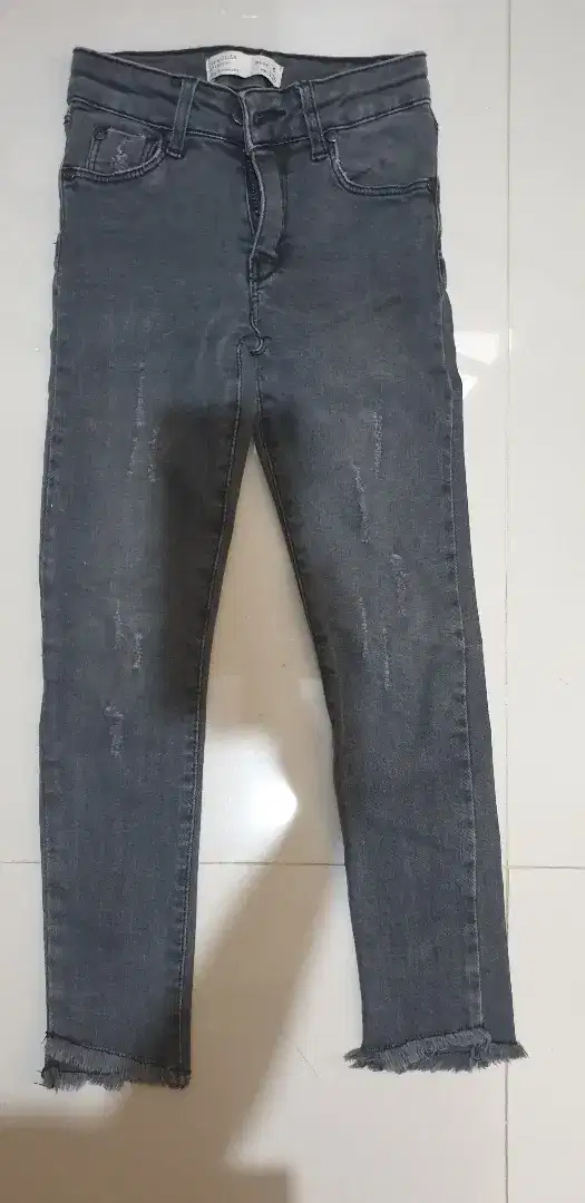 Jeans anak merk Zara size 6