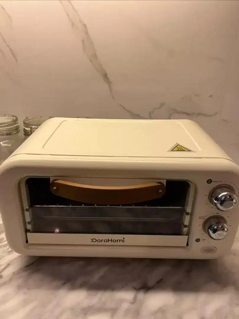 Mini oven yg uniq merk dorahomi