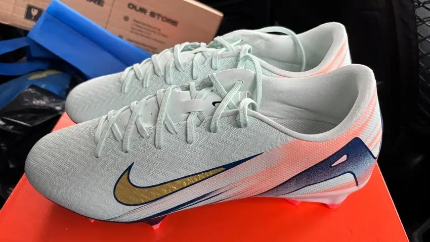 Sepatu Bola Nike Vapor 16 Academy Mercurial Dream Speed