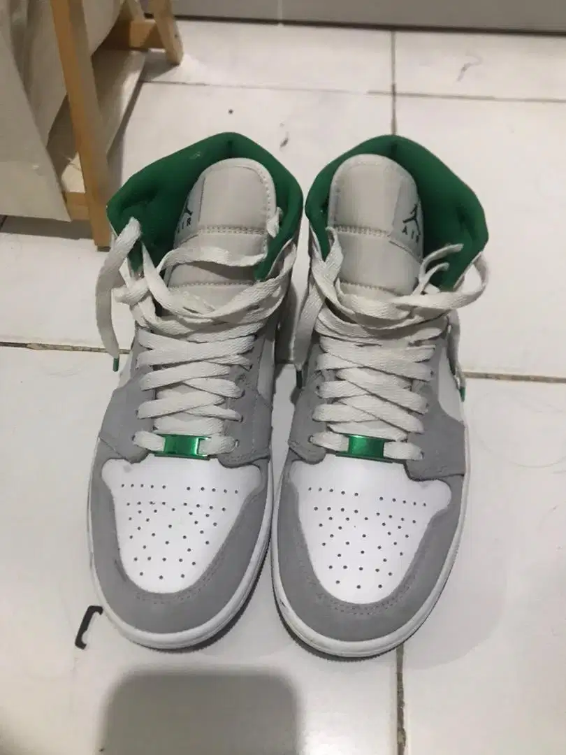 Air jordan 1 SE kid green grey