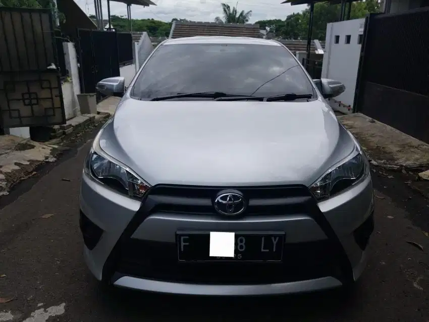 JUAL CEPAT TOYOTA YARIS E1.5 MT 2015