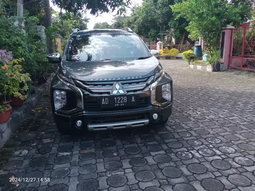 Mitsubishi Xpander Cross Premium Package Matic 2020, Km35rb, Pemilik