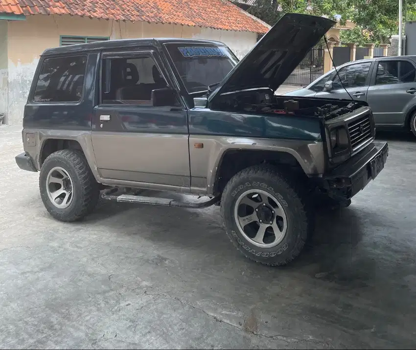 Jual jeep daihatsu feroza 1995