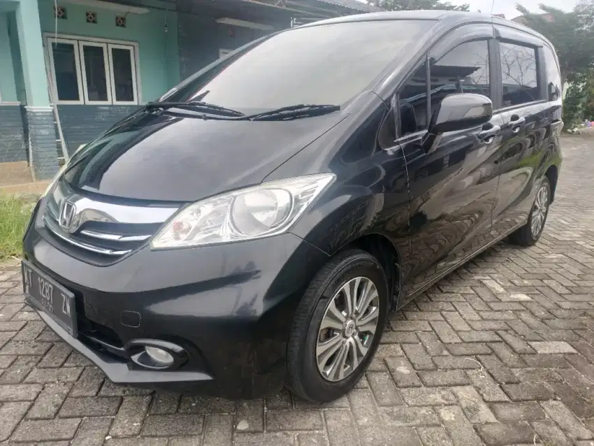 Honda Freed E PSD 2013 Pemakaian 2014