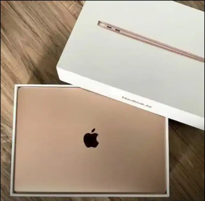 Macbook Air M1 Retina Gold Ram 8GB ssd 256Gb cc masih 31 sangat rendah